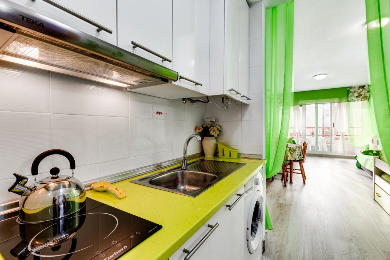 Apartment Studio Playa Del Cura 또레비에하 외부 사진